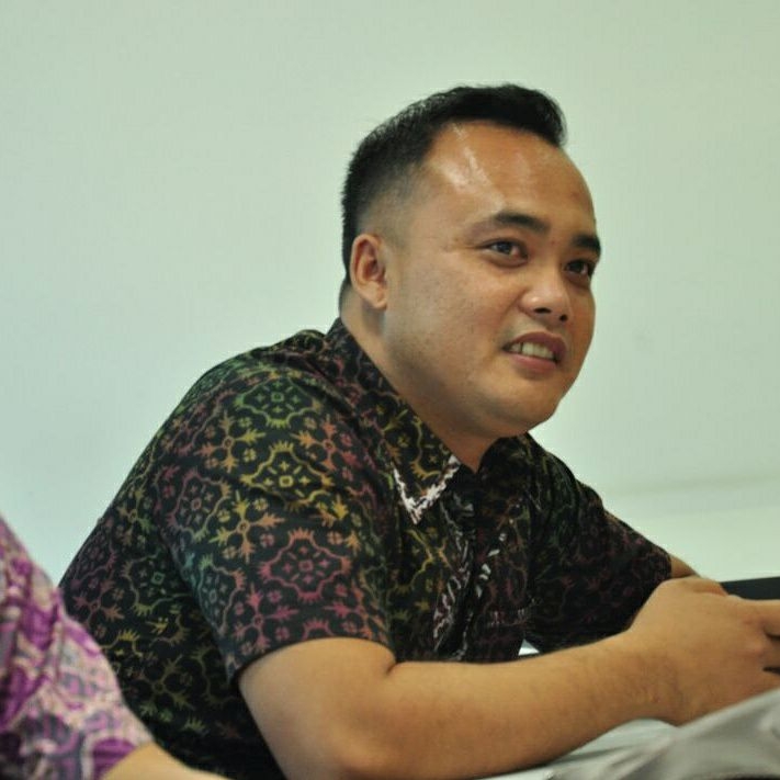 CEO Tubagus Kencana Arsitek CEO Tubagus Kencana Arsitek